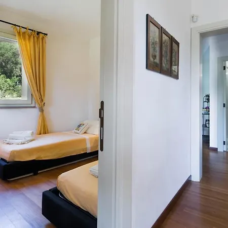 Sleeps 12 Air Con Wifi *