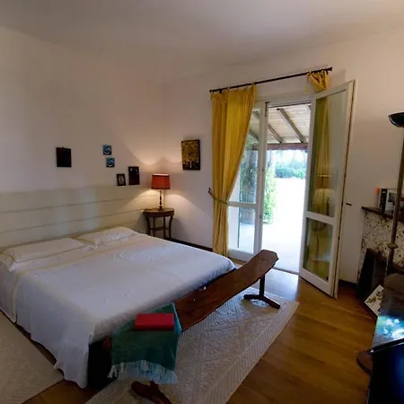 Sleeps 12 Air Con Wifi *