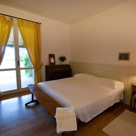 Sleeps 12 Air Con Wifi וילה